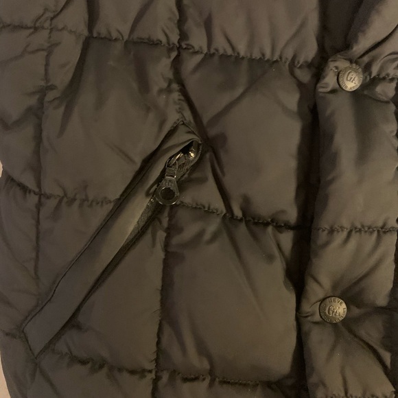 Giorgio Armani Black Puffer Vest size 44 - Picture 3 of 8